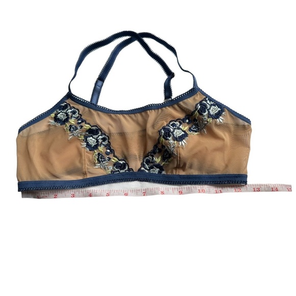 Bloom Embroidered Floral Sheer Bralette Size S - Picture 6 of 6
